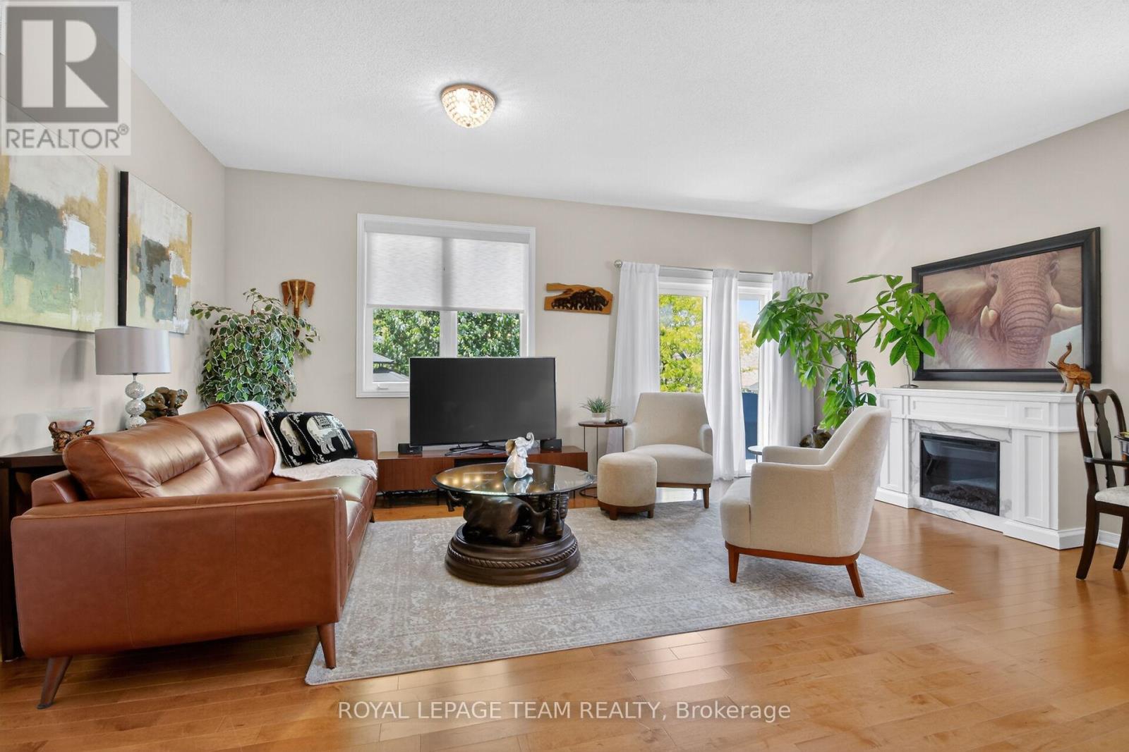233 EDEY STREET - 19