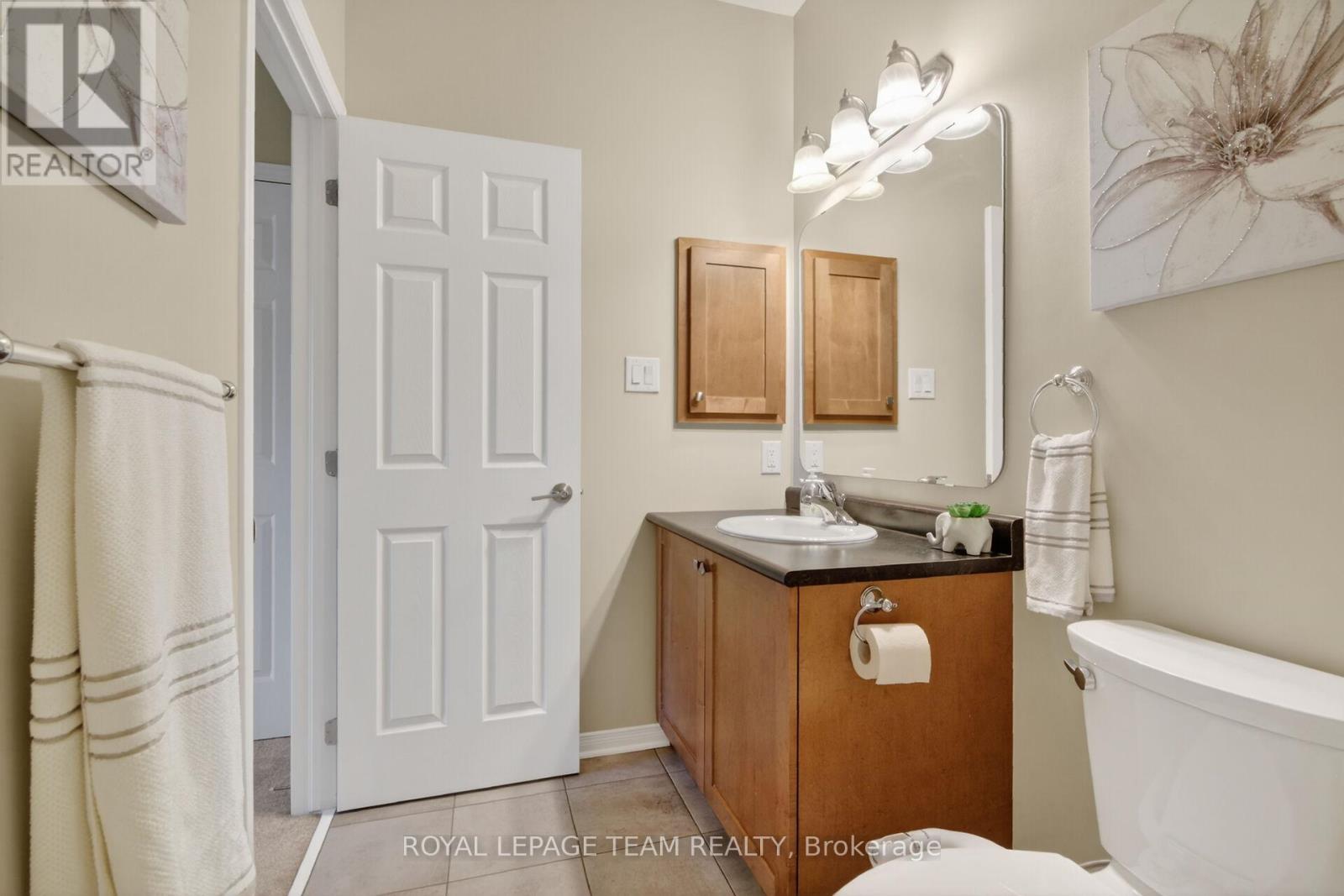 233 EDEY STREET - 26