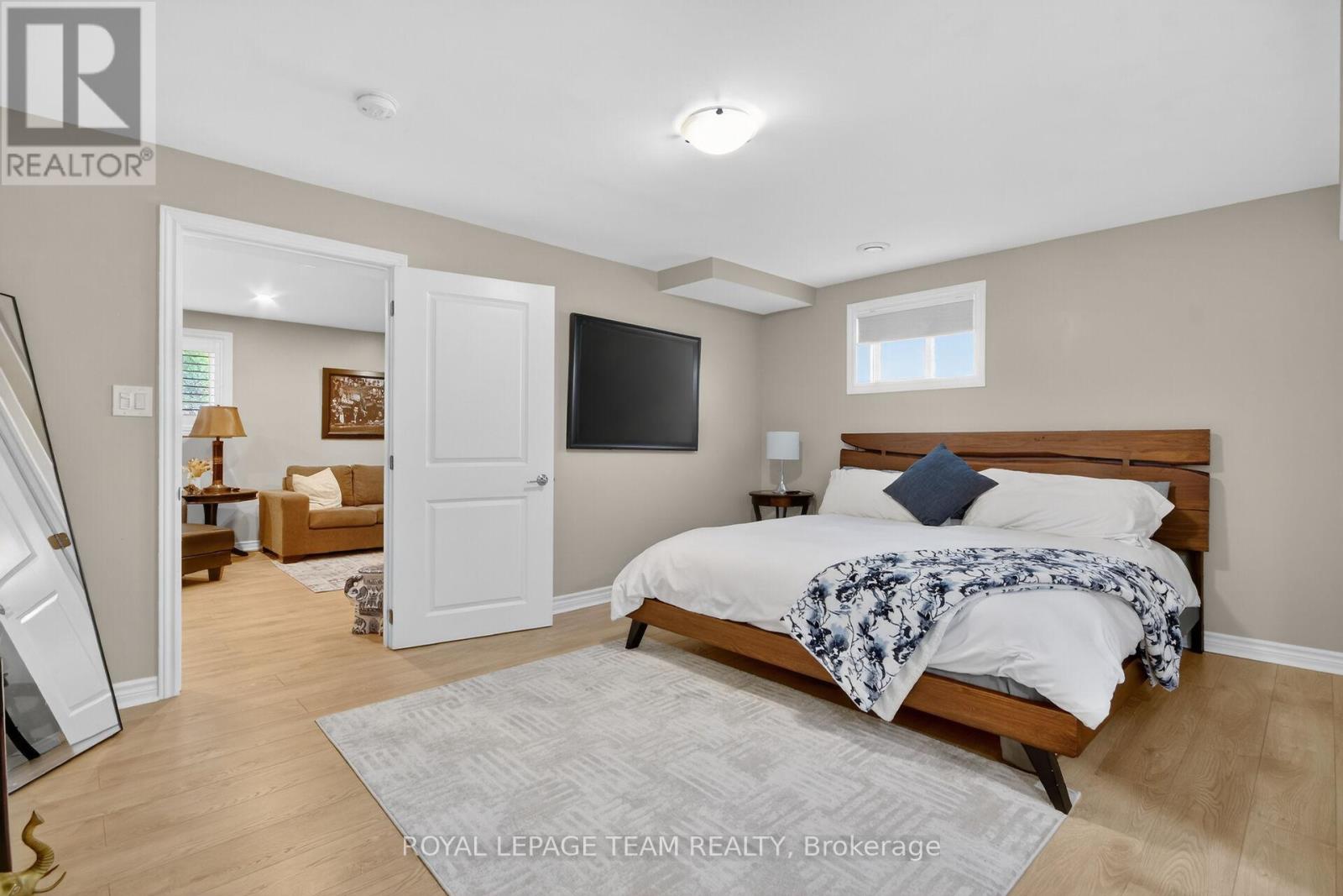 233 EDEY STREET - 33