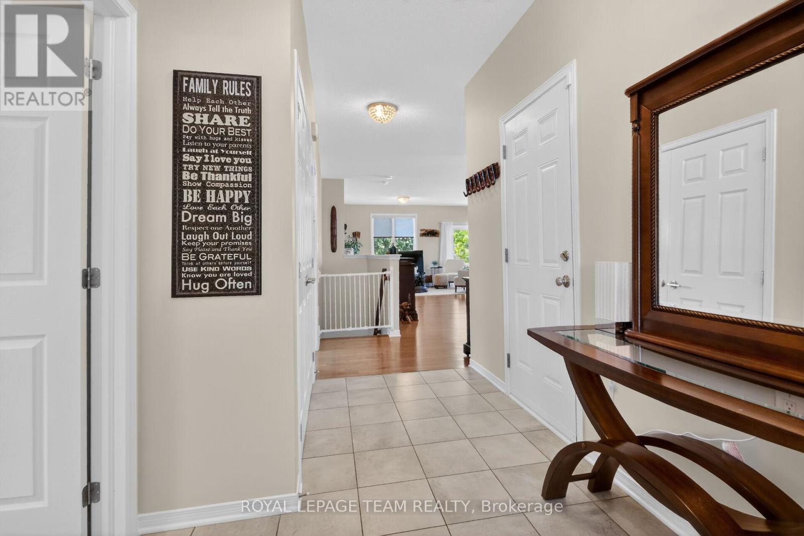 233 EDEY STREET - 5