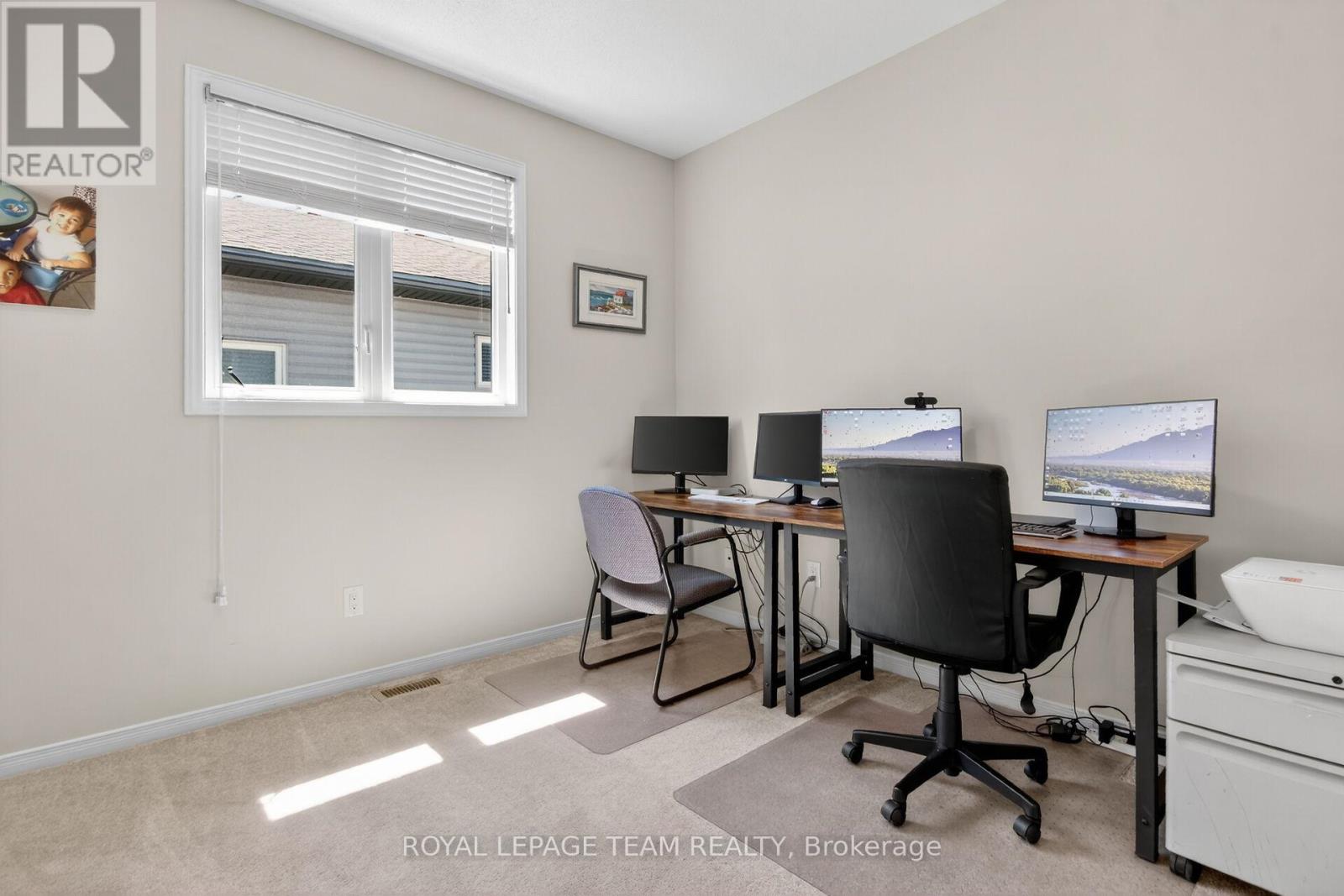 233 EDEY STREET - 8