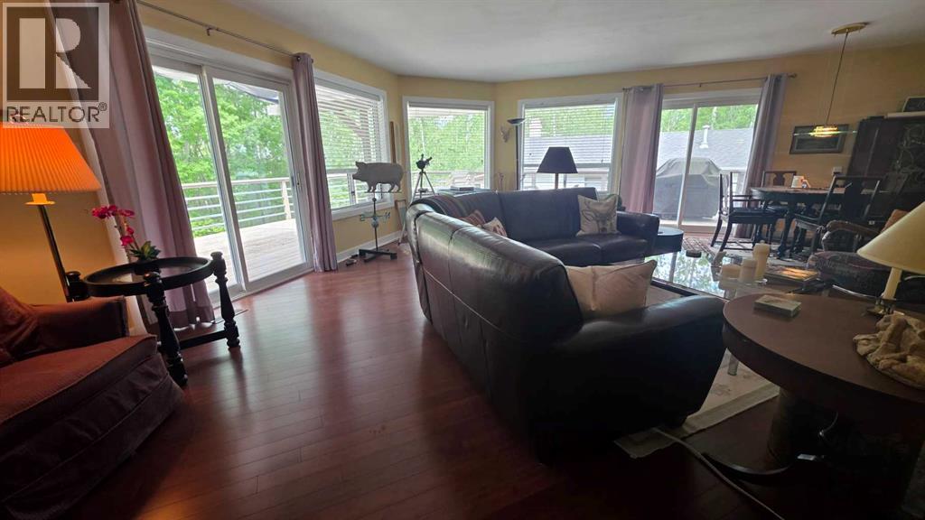 225, 5415 Township Road 594 — photo 7