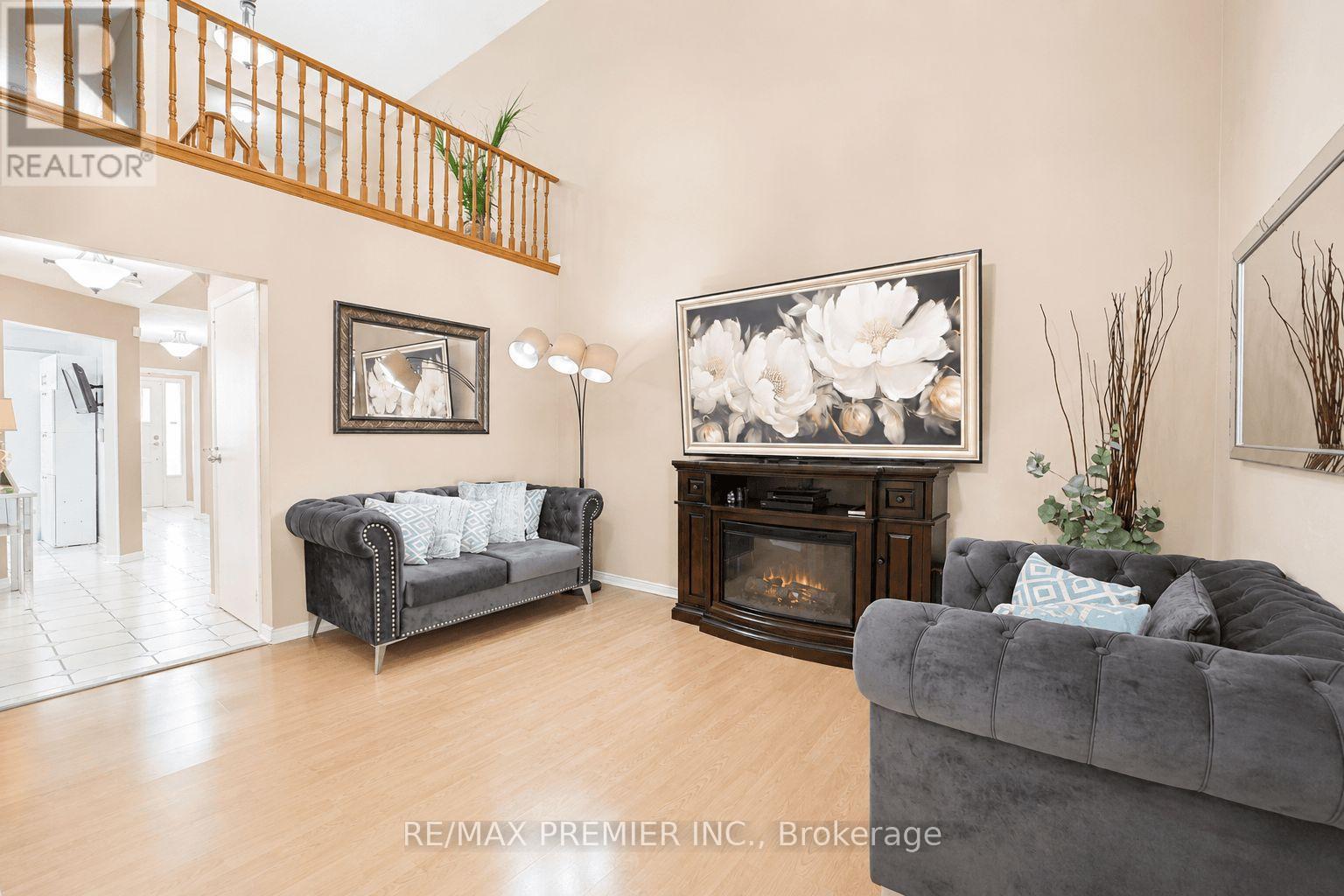 55 DEERPARK CRESCENT - 19