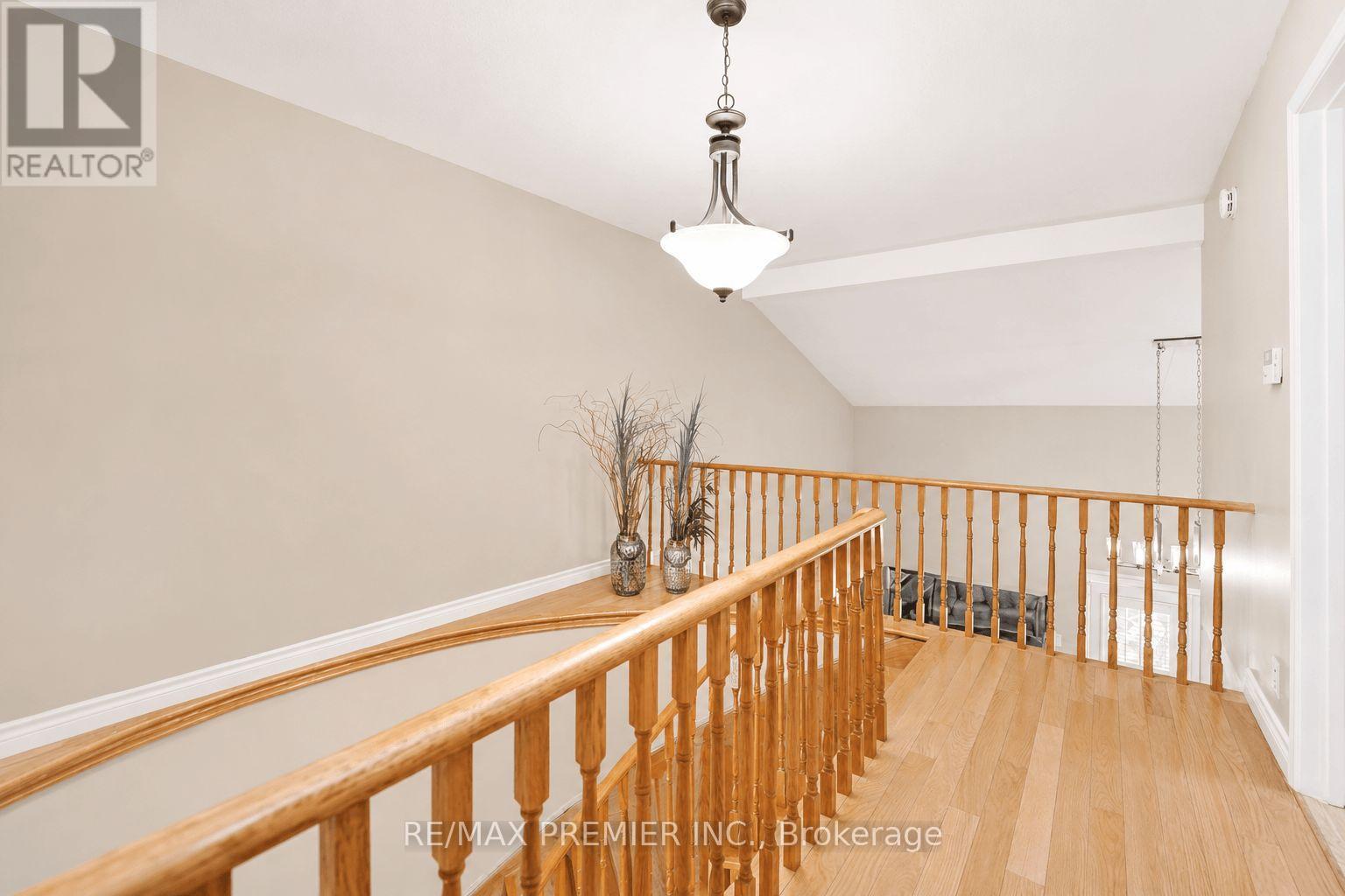 55 DEERPARK CRESCENT - 22