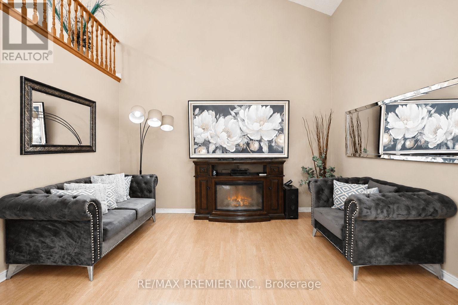 55 DEERPARK CRESCENT - 20