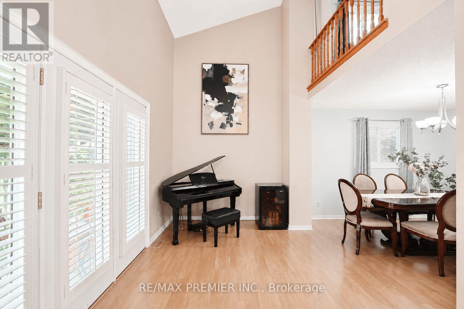 55 DEERPARK CRESCENT - 18