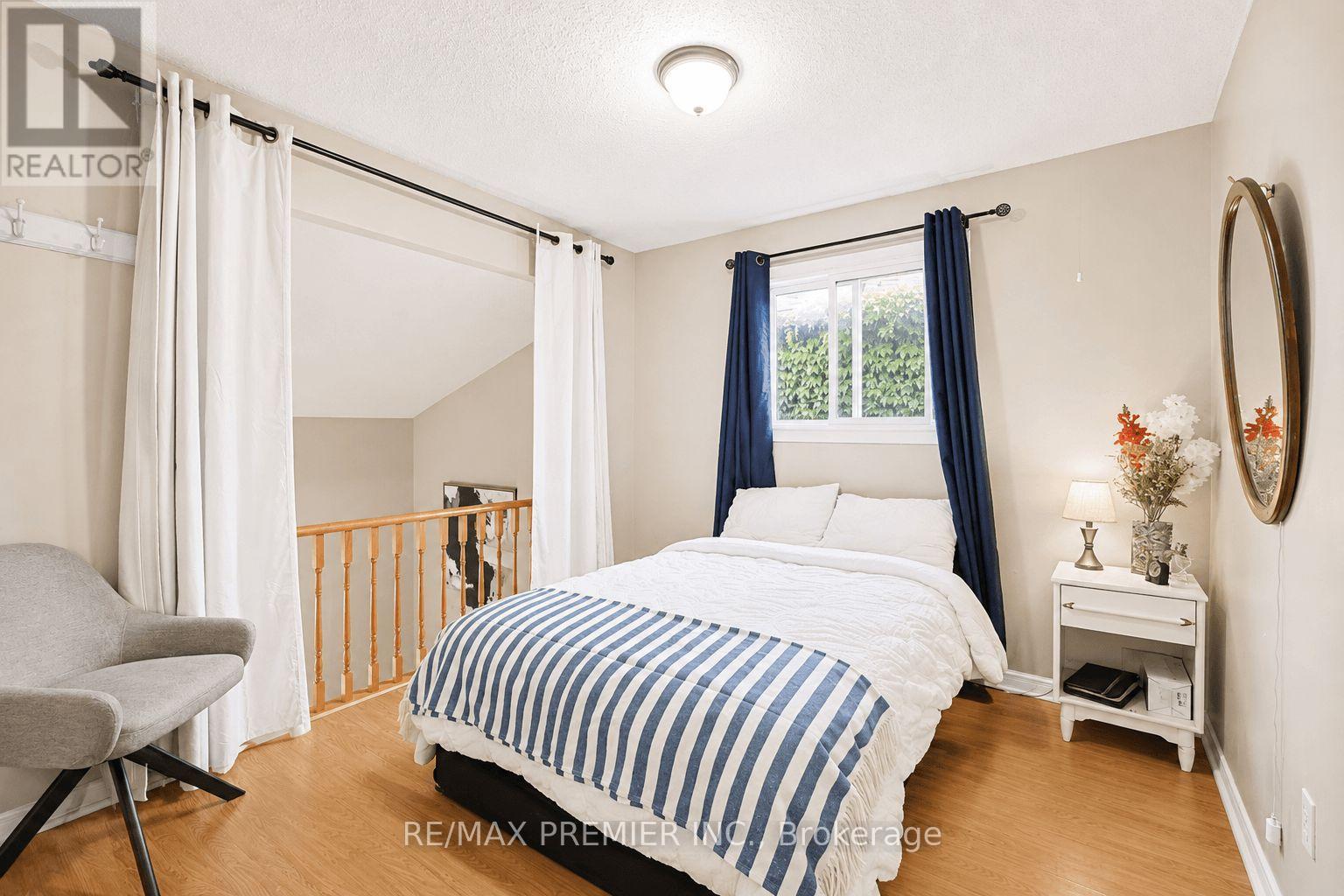 55 DEERPARK CRESCENT - 31