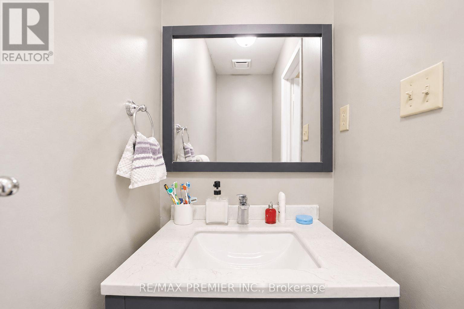55 DEERPARK CRESCENT - 25