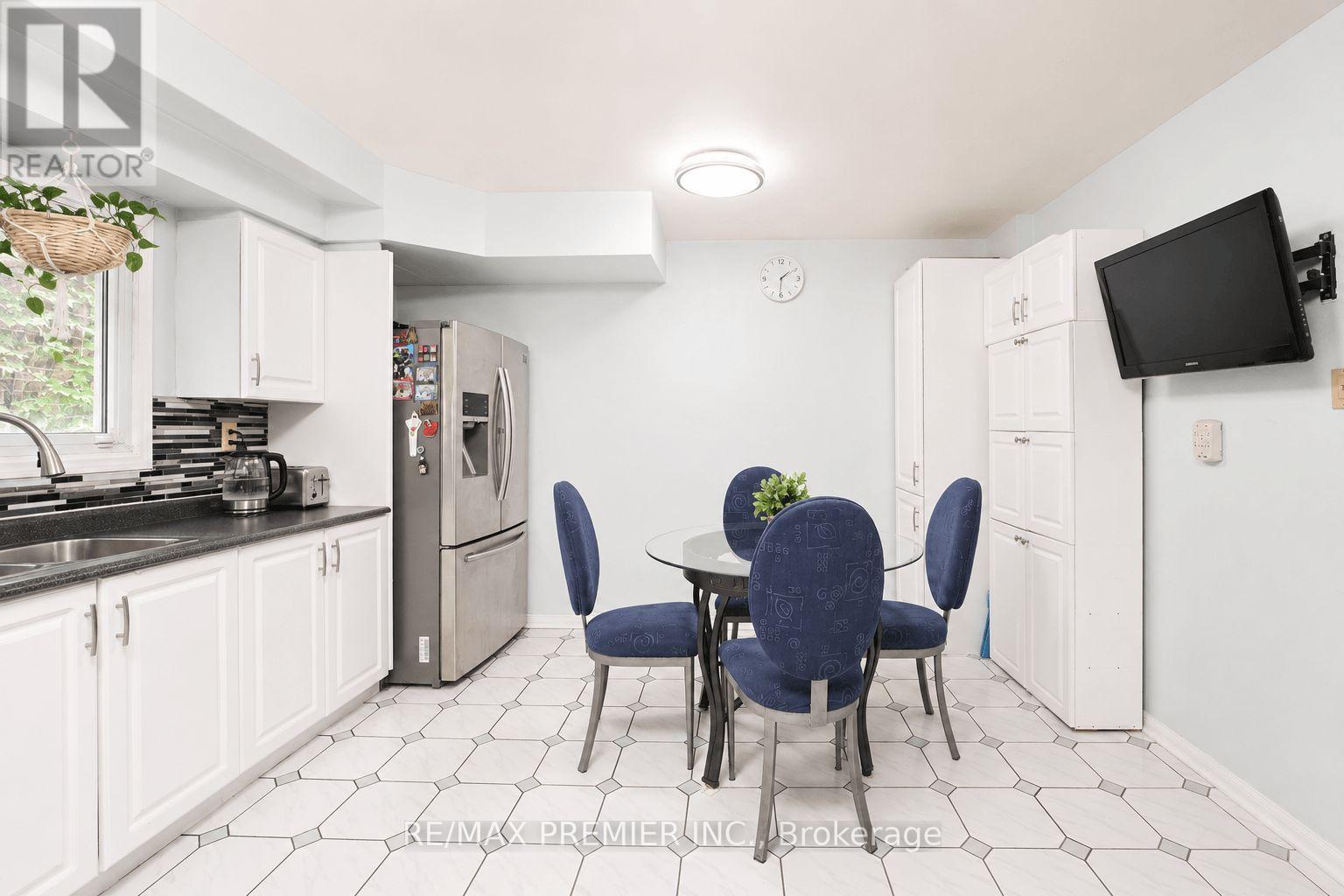 55 DEERPARK CRESCENT - 8