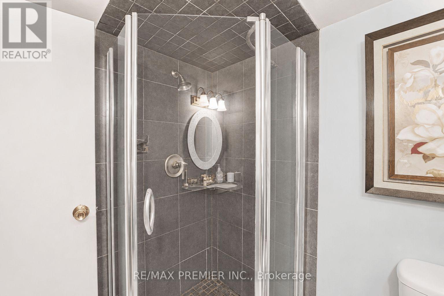 55 DEERPARK CRESCENT - 38