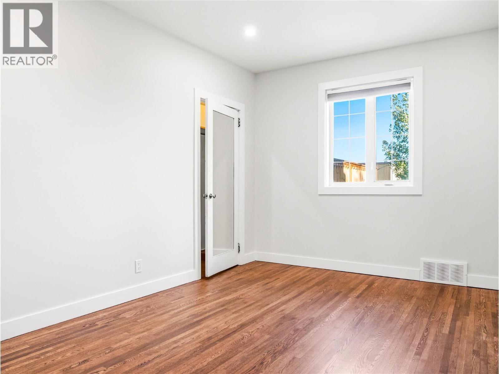 1229 105 Avenue - Image 33