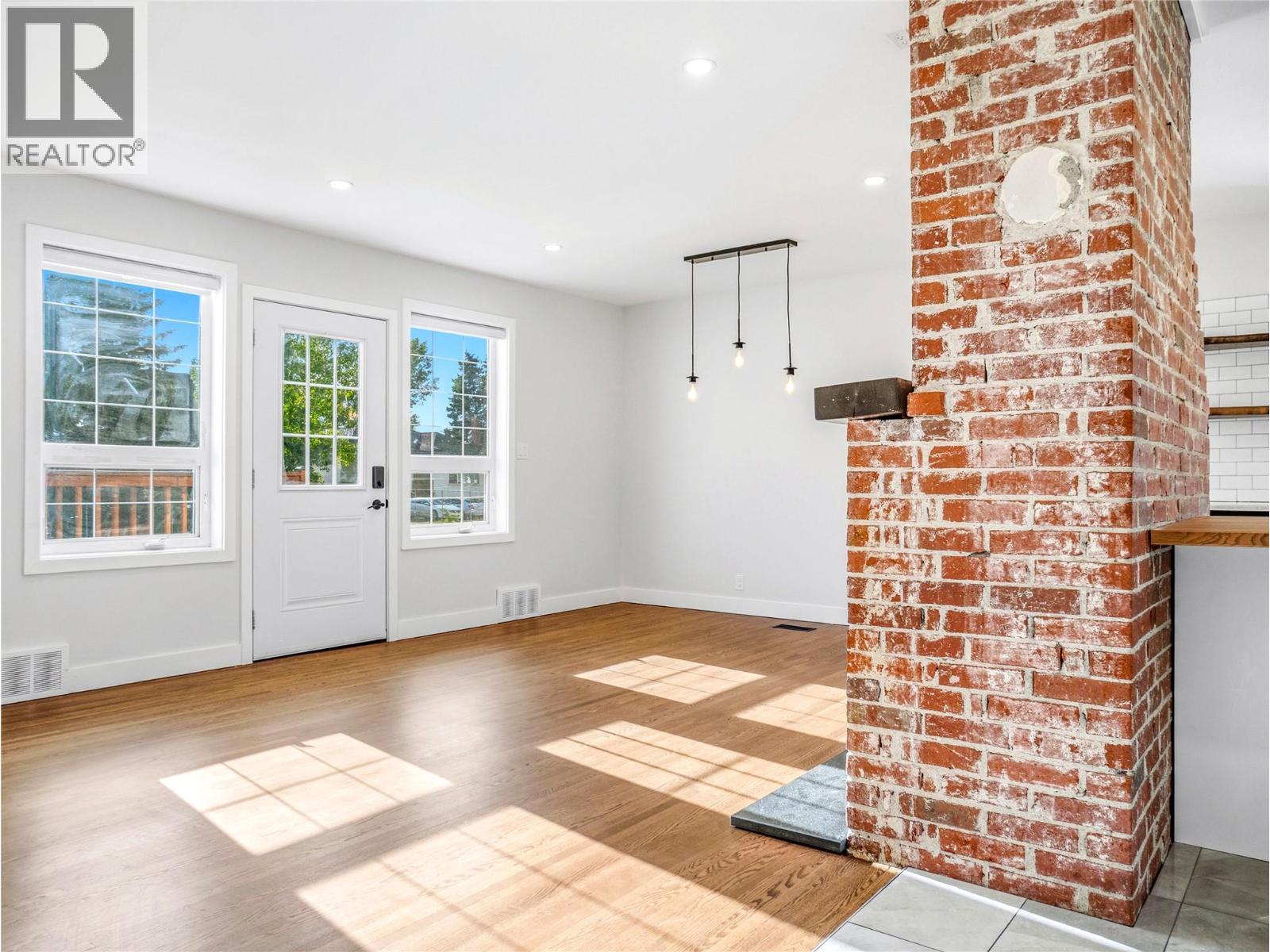 1229 105 Avenue - Image 7