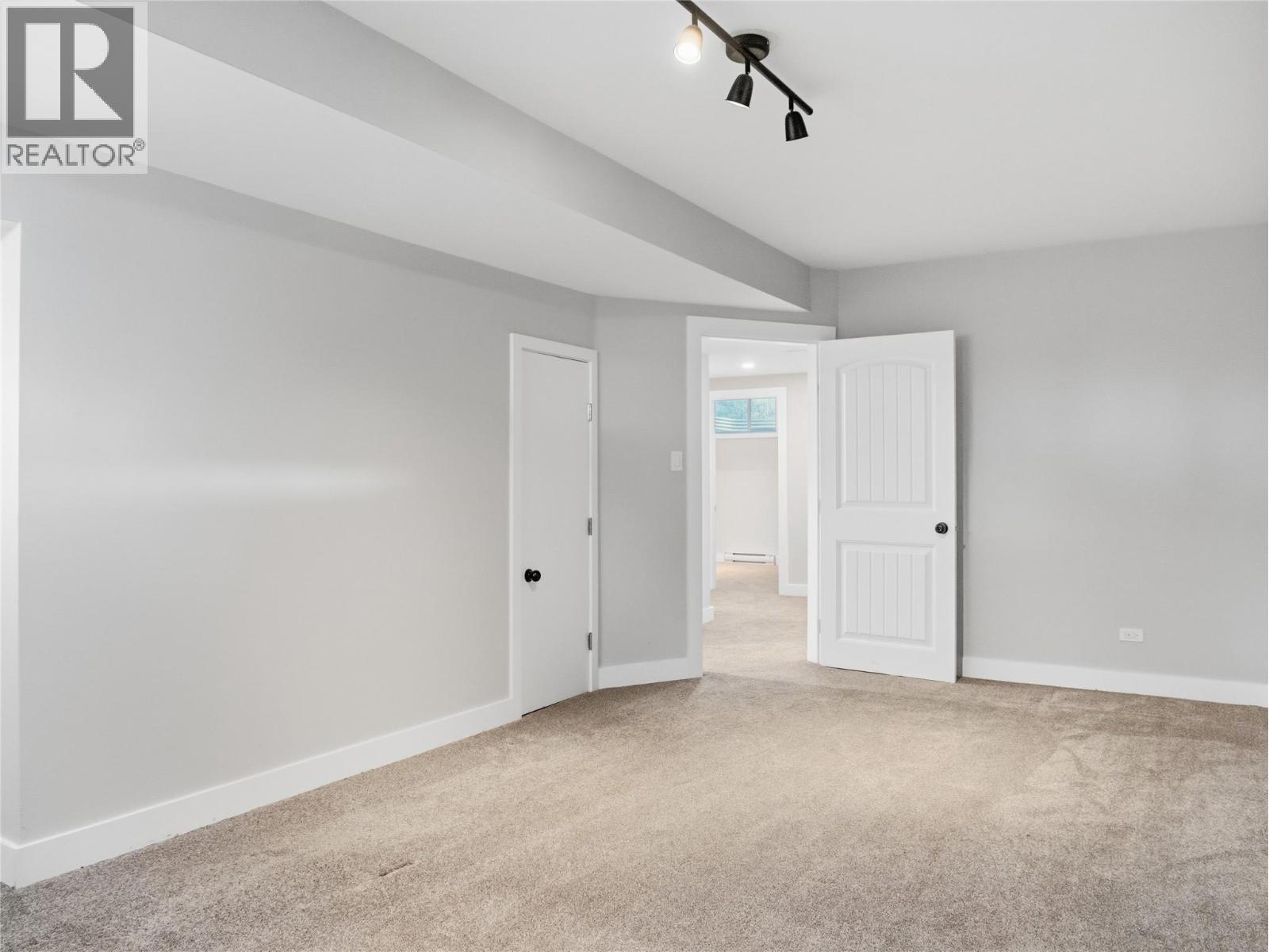 1229 105 Avenue - 45