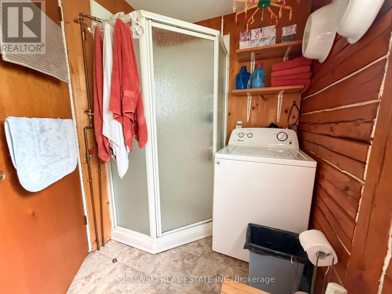 22 RAPIDS AVENUE - 10