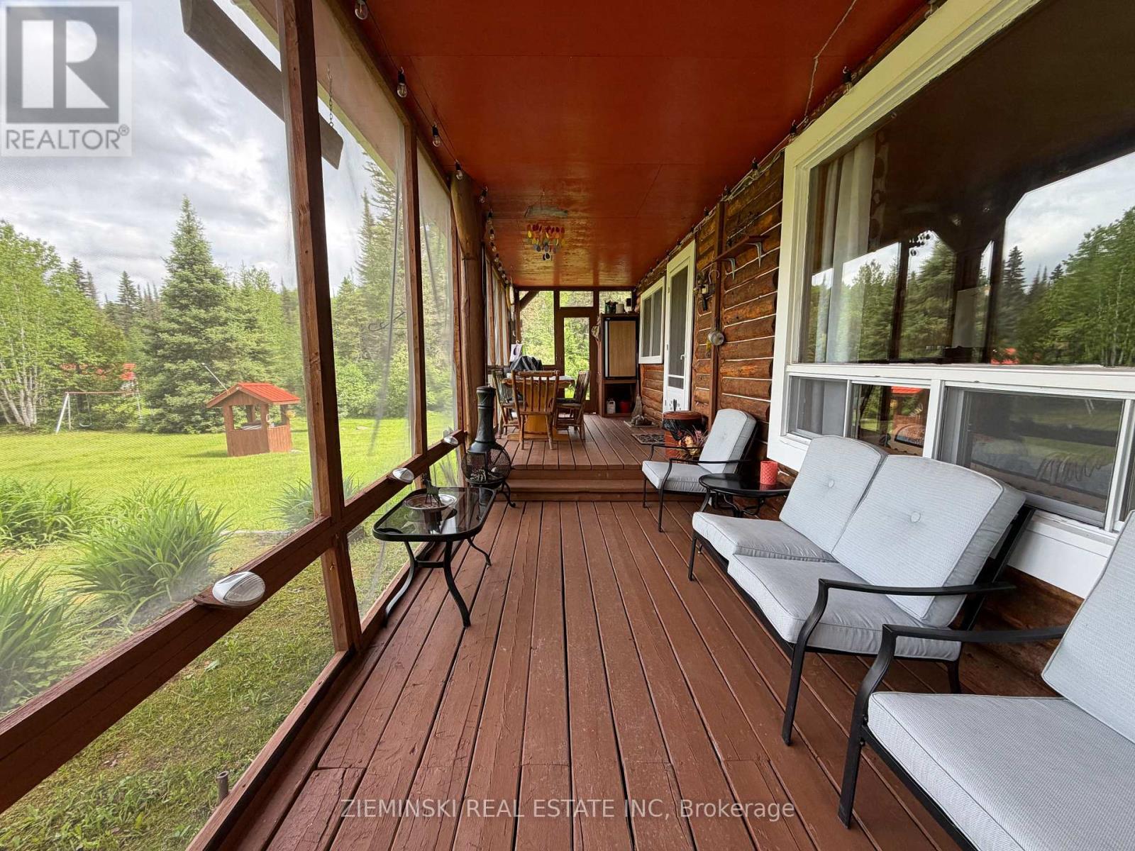22 RAPIDS AVENUE - 12