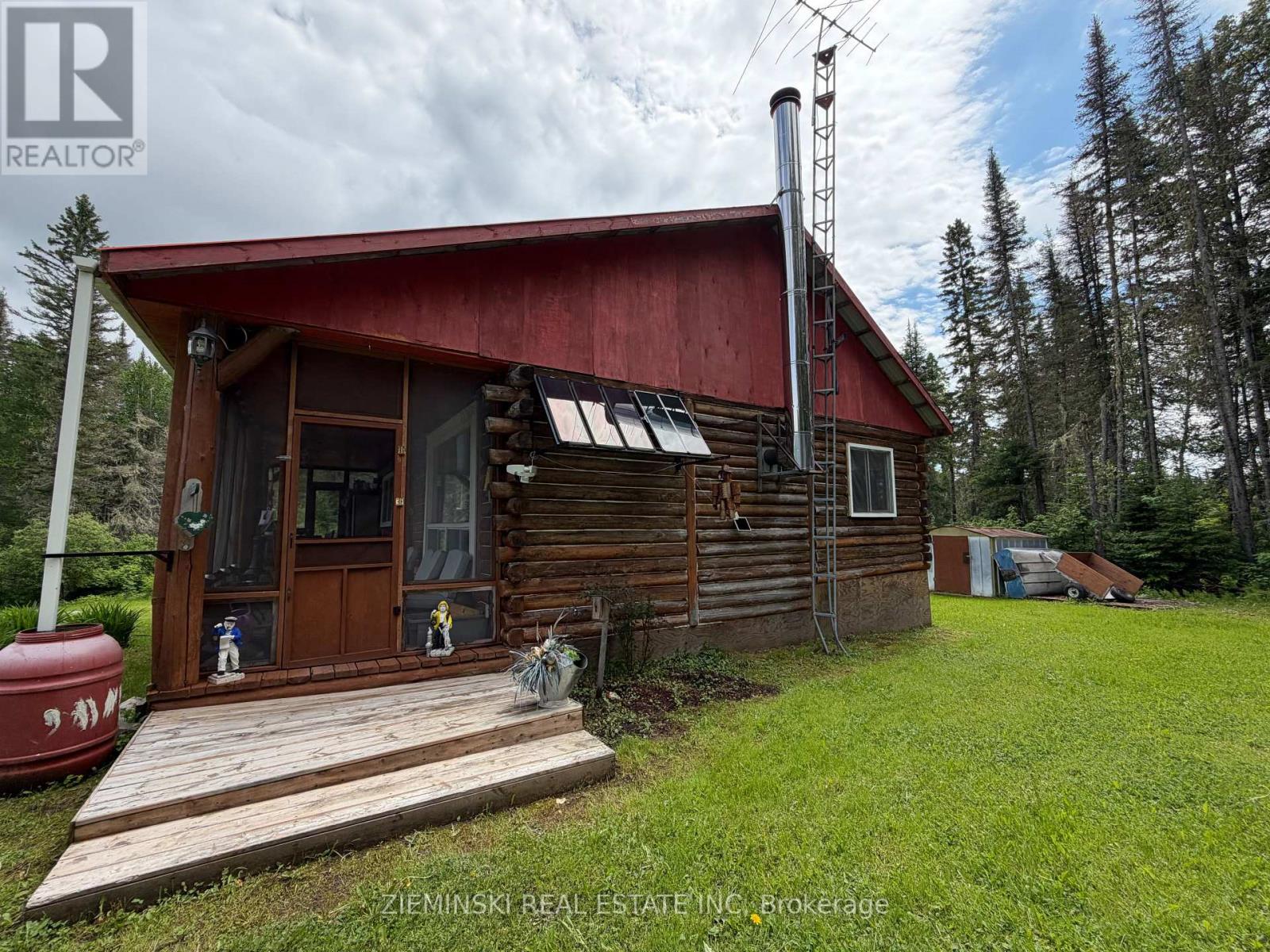 22 RAPIDS AVENUE - 18
