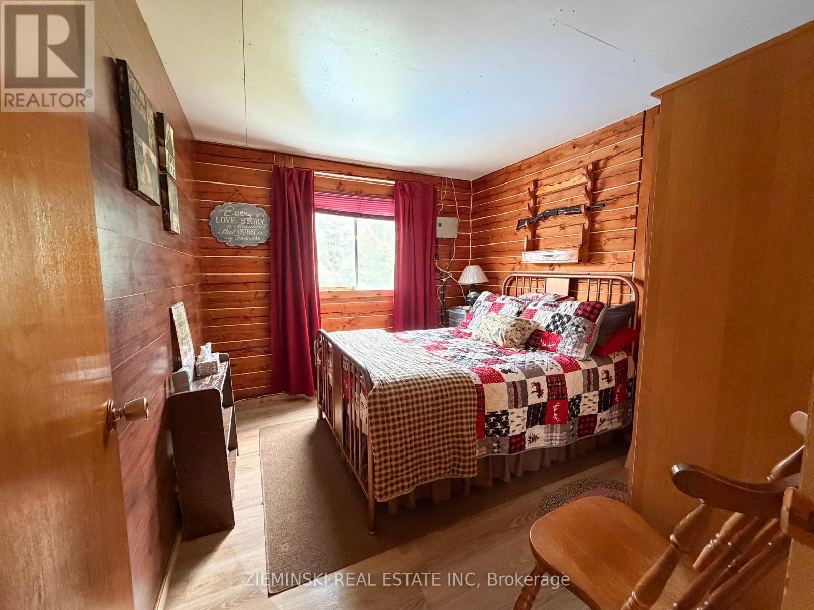 22 RAPIDS AVENUE - 6