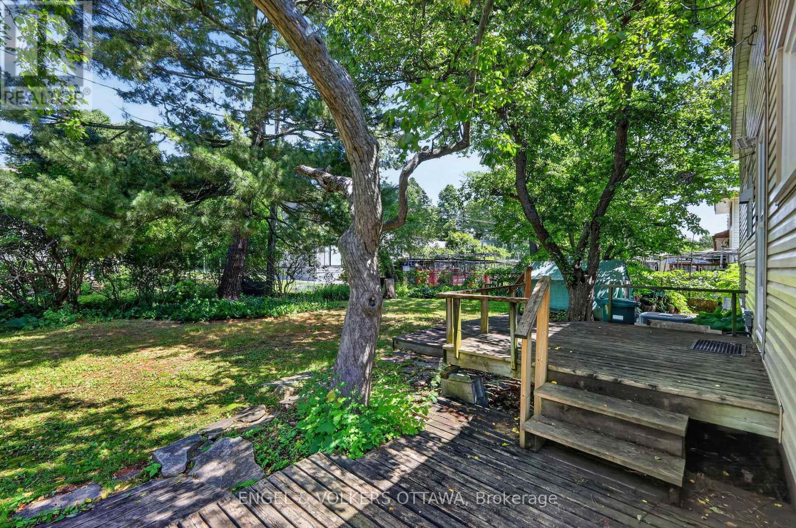 4 Bed, 2 Bath House for Sale in Ottawa – 1363 HERON ROAD, Ottawa – MLS# X13465120 - Image 27