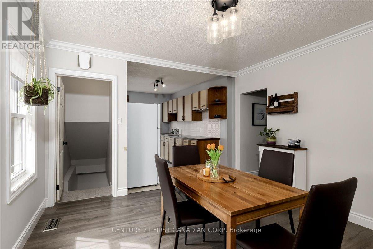 747 WHETTER AVENUE - 15