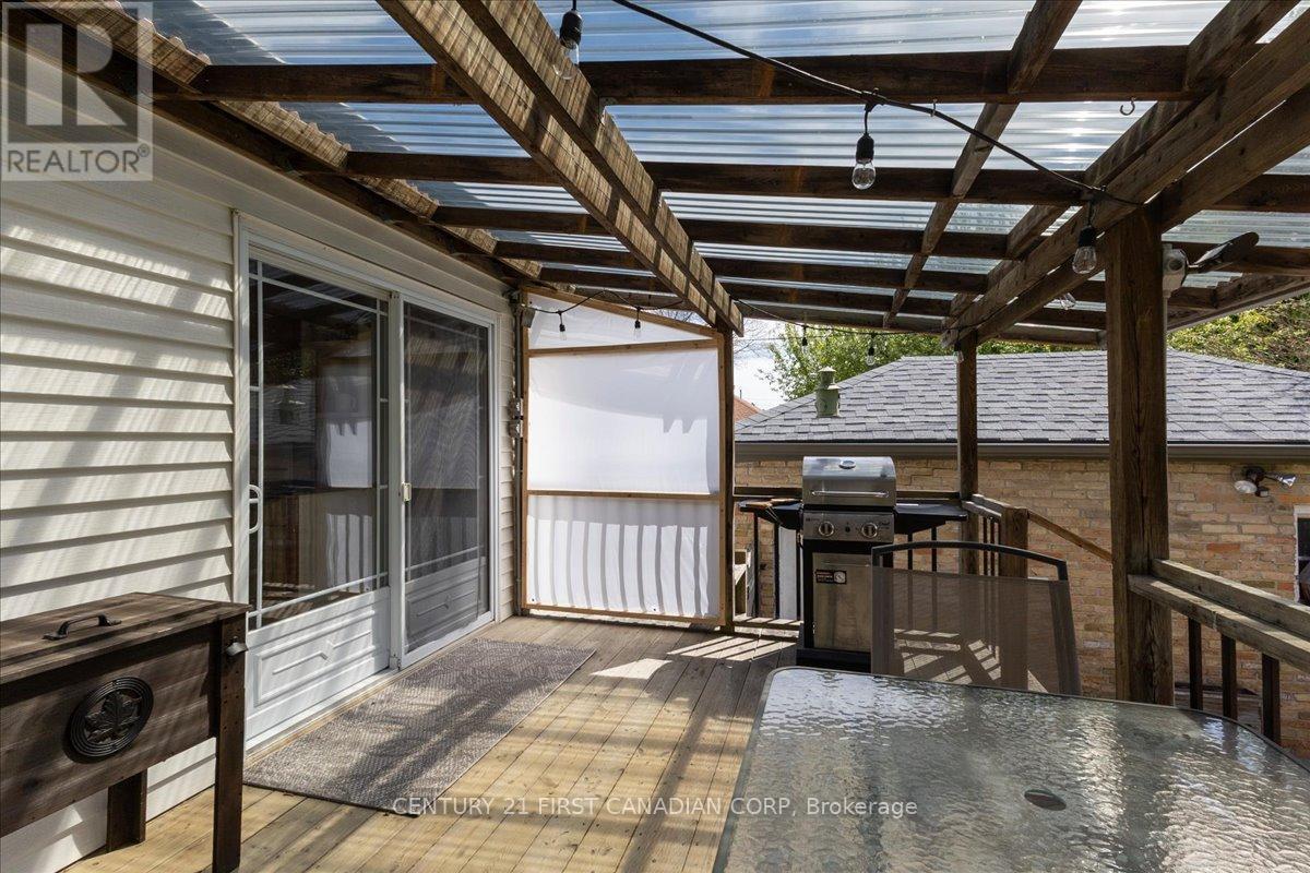 747 WHETTER AVENUE - 33
