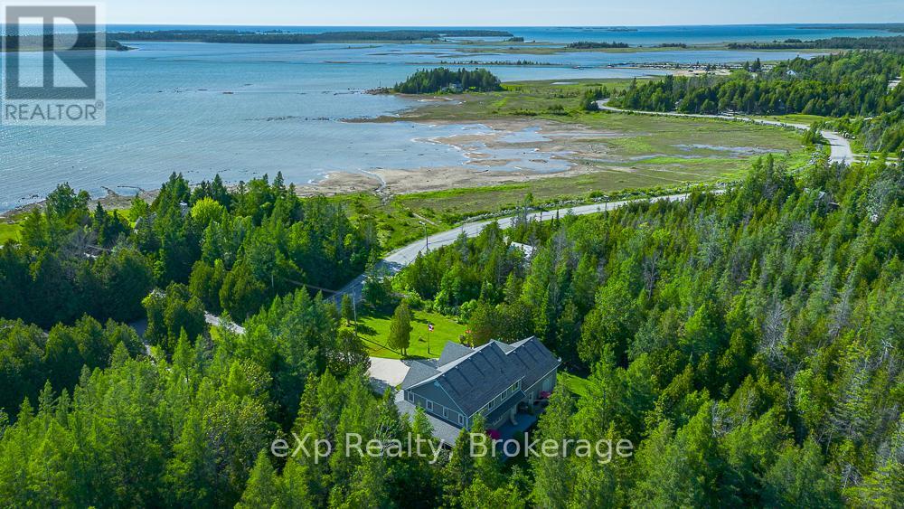 141 BAY STREET - 3