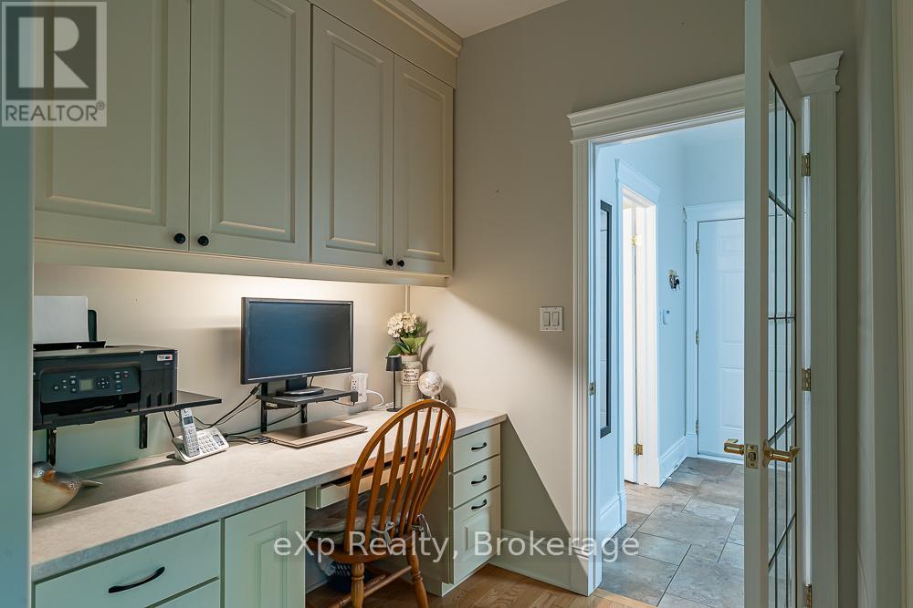 141 BAY STREET - 30