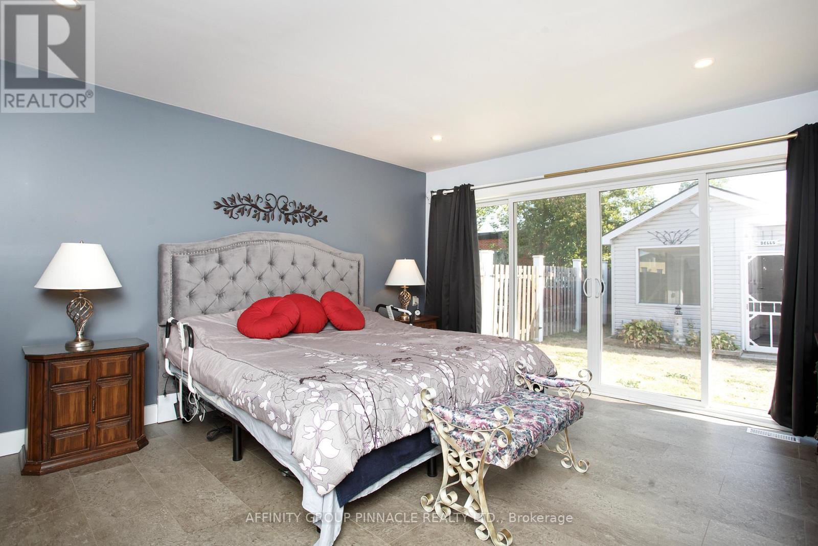 74 WILLIAM STREET - 29