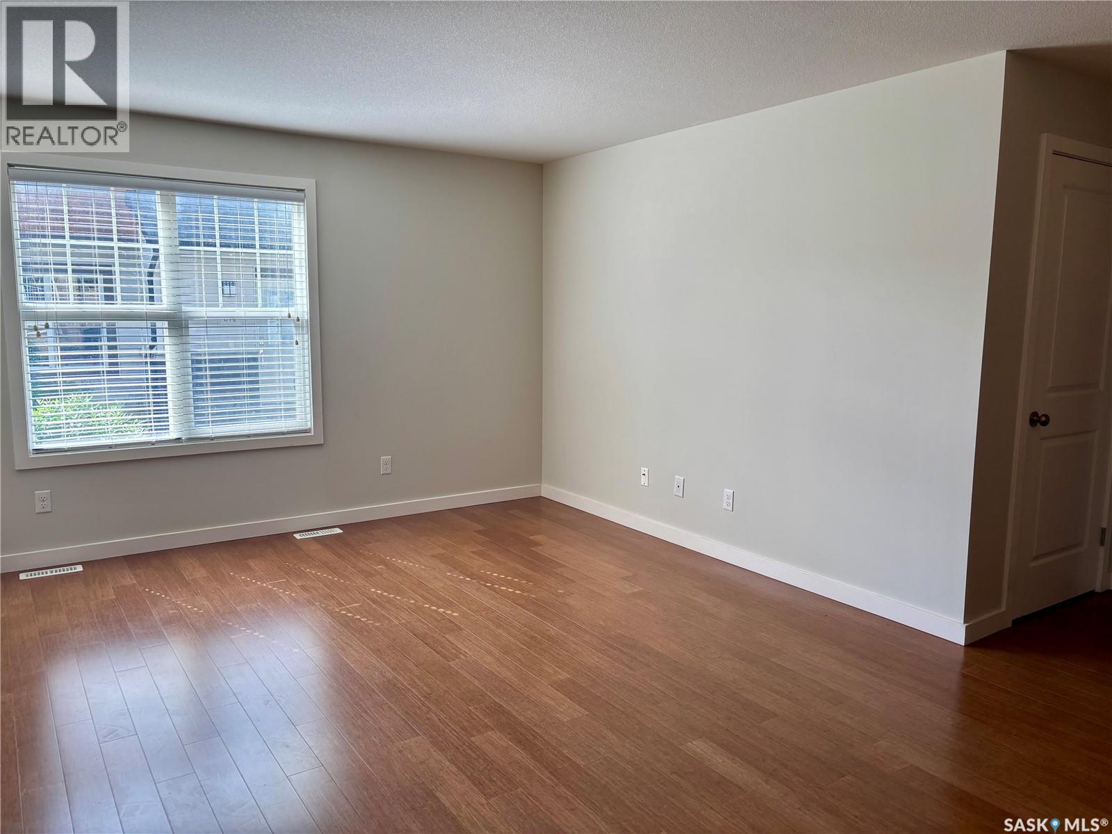 801 1015 Patrick CRESCENT - photo 4