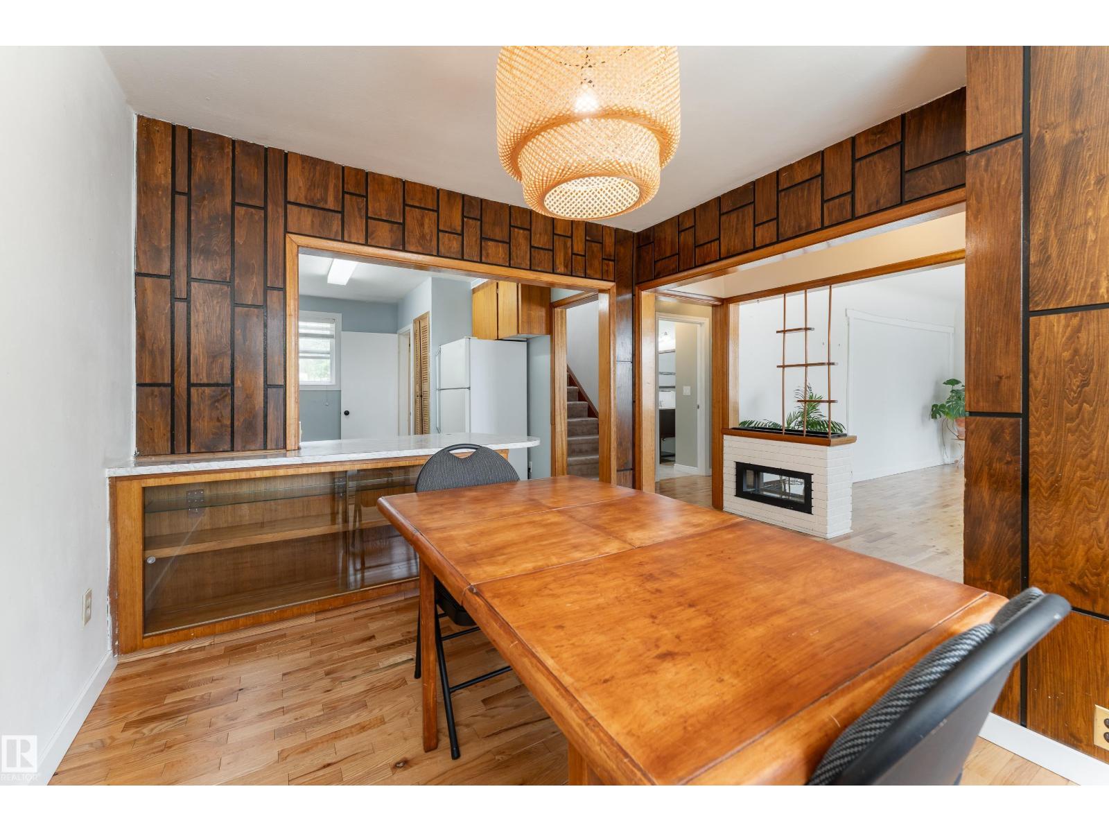 7528 82 AV NW — photo 10