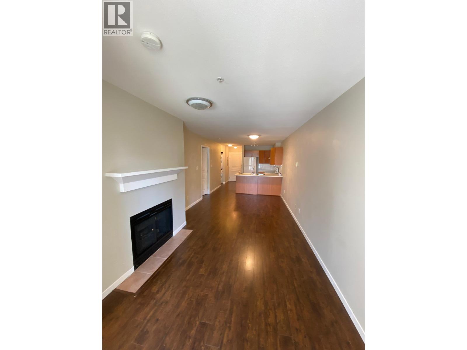 210 6991 VICTORIA DRIVE, Vancouver