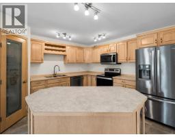 2pc Bathroom - 230 Keno Way, Whitehorse, YT Y1A0S4 Photo 6