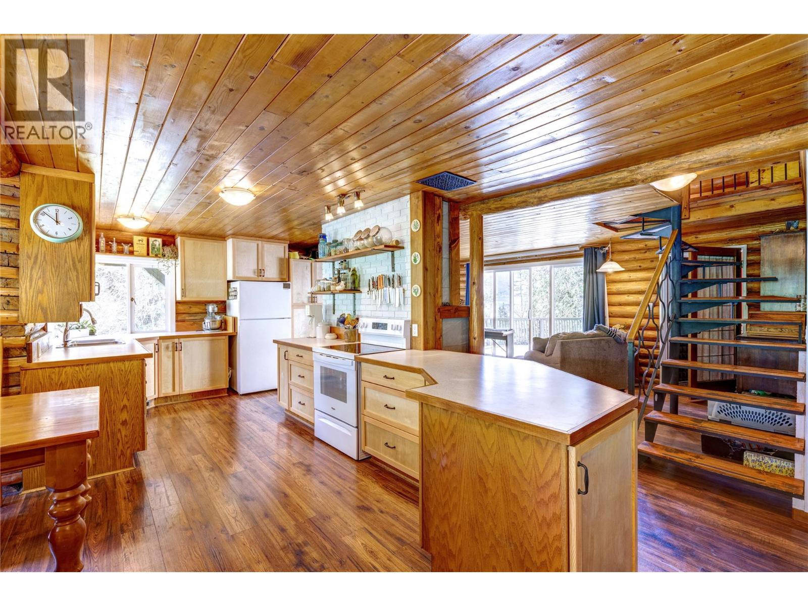 375 Alexander Road - 13