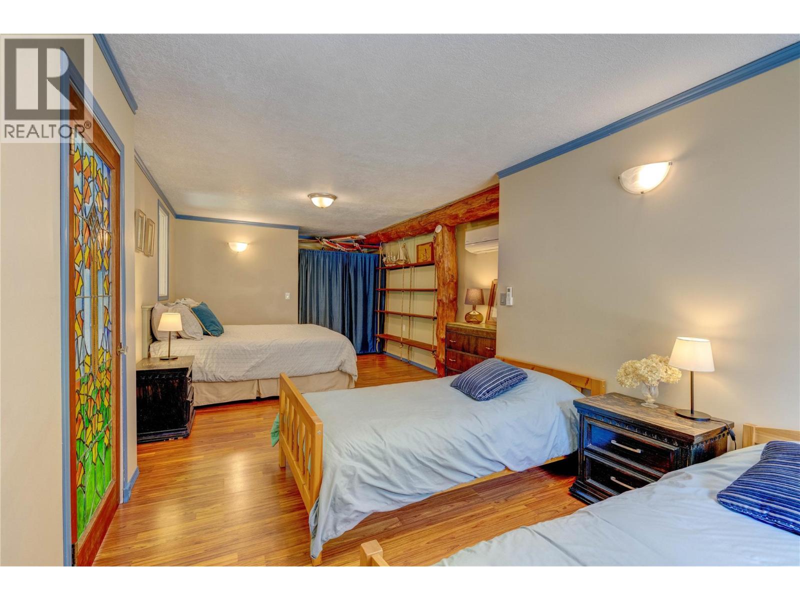 375 Alexander Road - 31