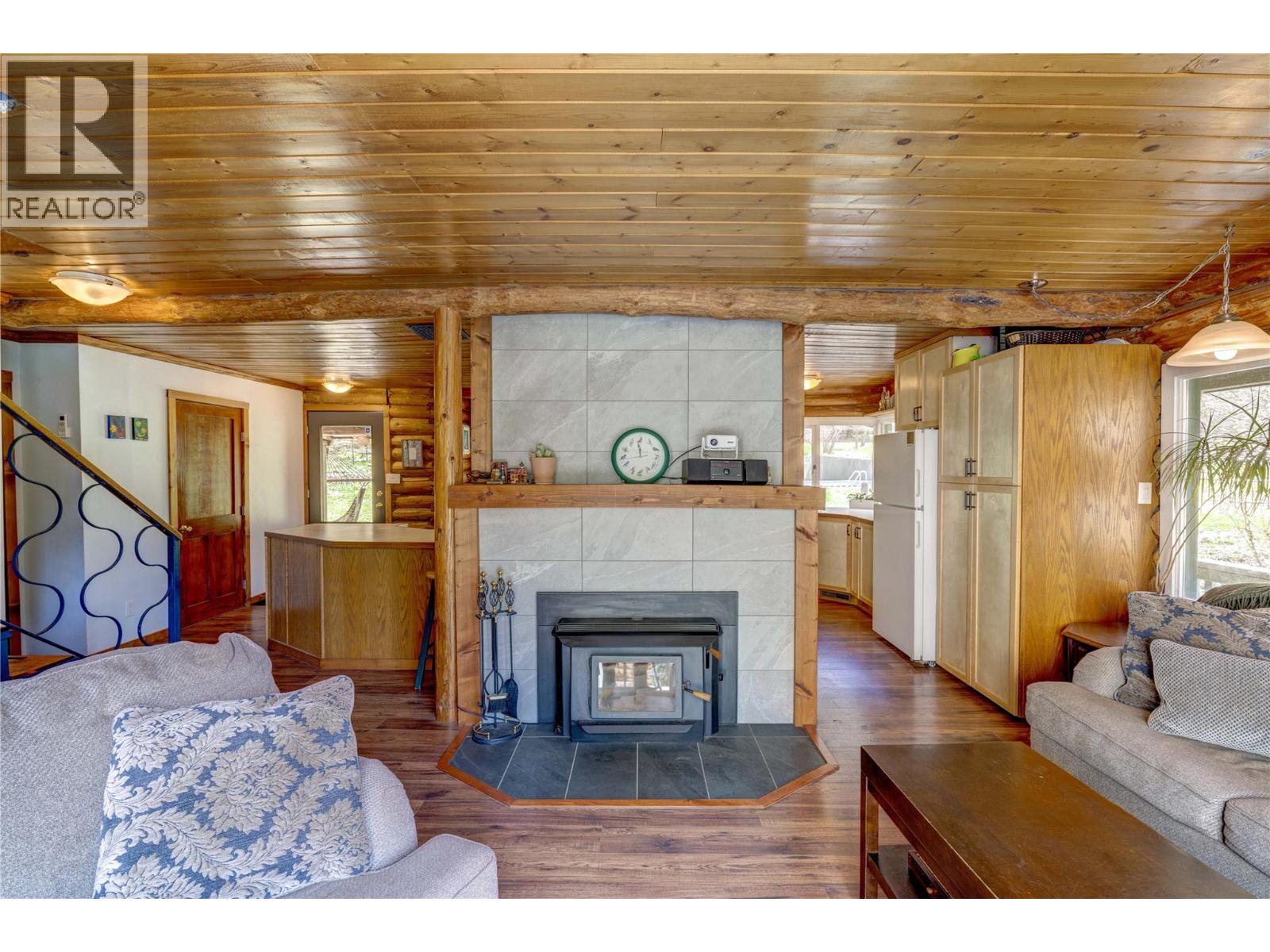 375 Alexander Road - 19