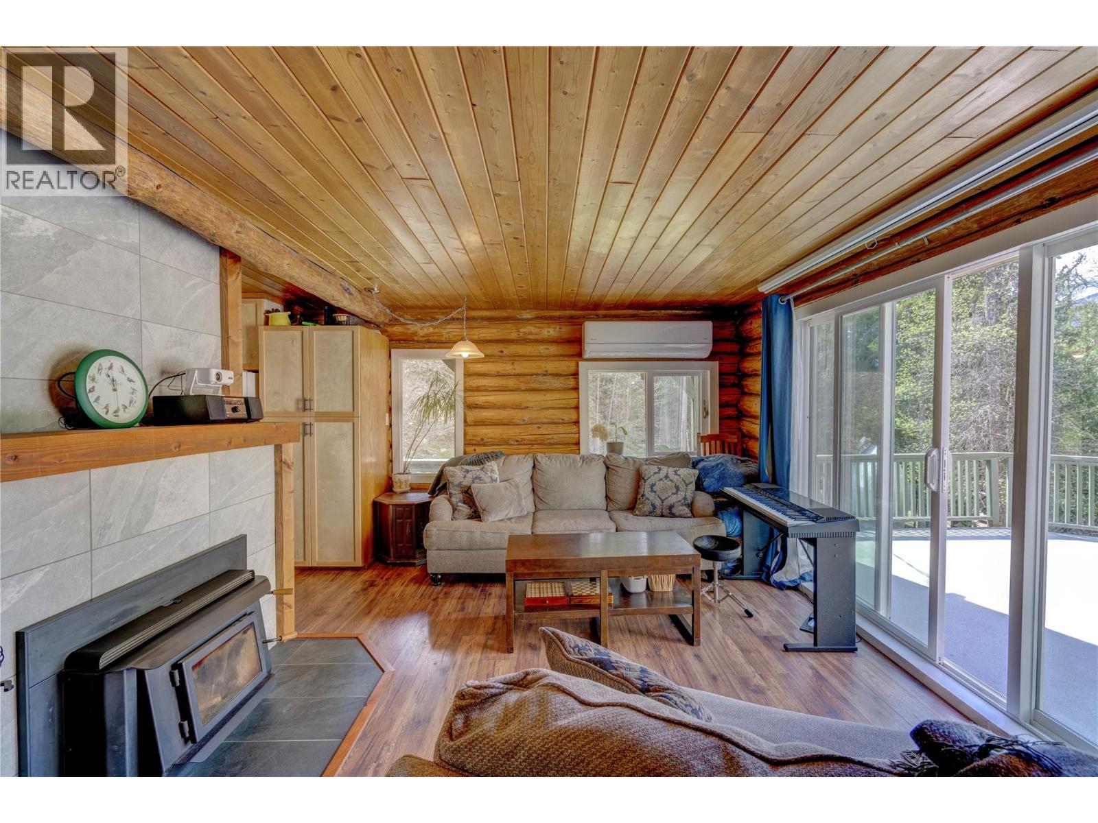 375 Alexander Road - 20