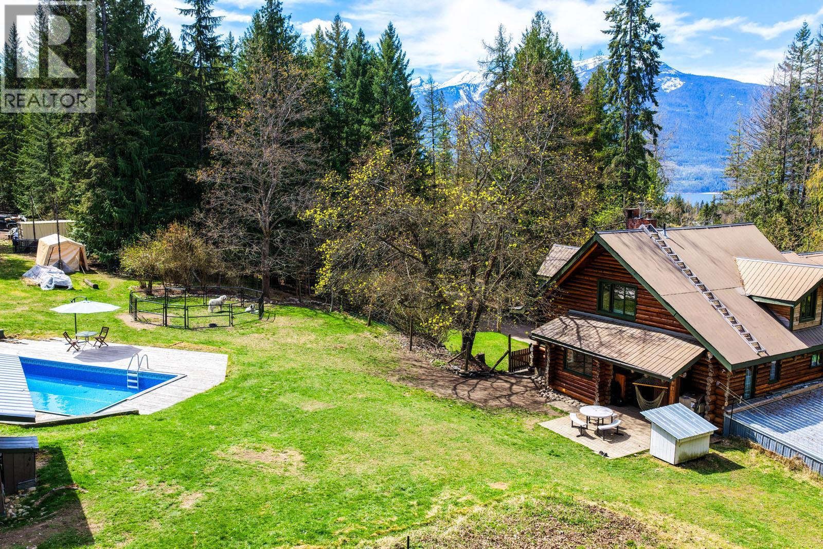 375 Alexander Road - 12