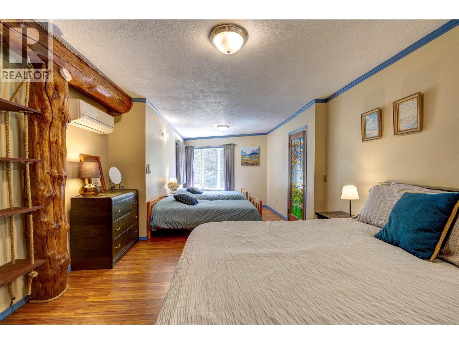 375 Alexander Road - 30