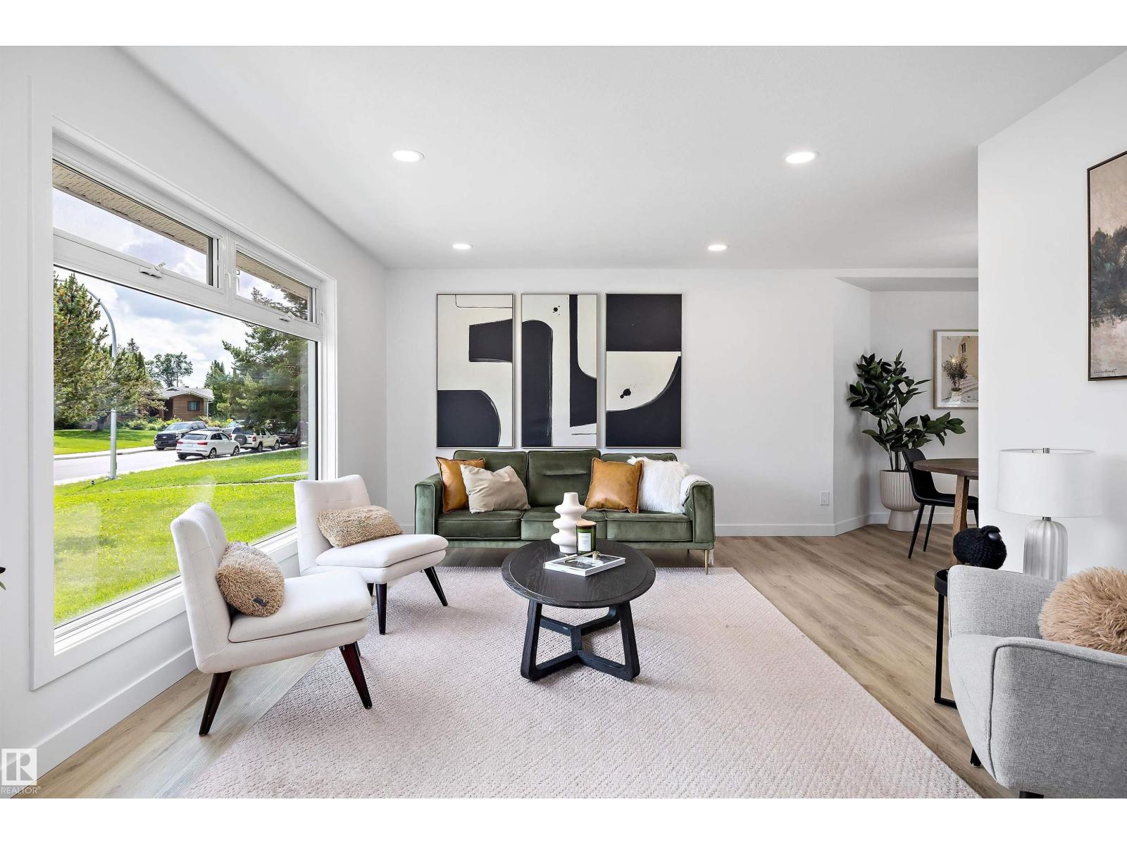 7004 93 AV NW - photo 2
