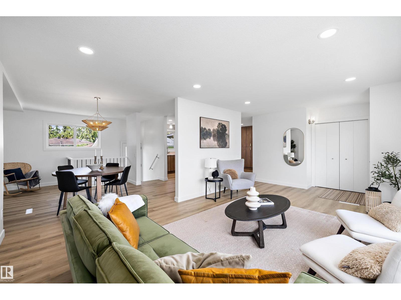 7004 93 AV NW - photo 4