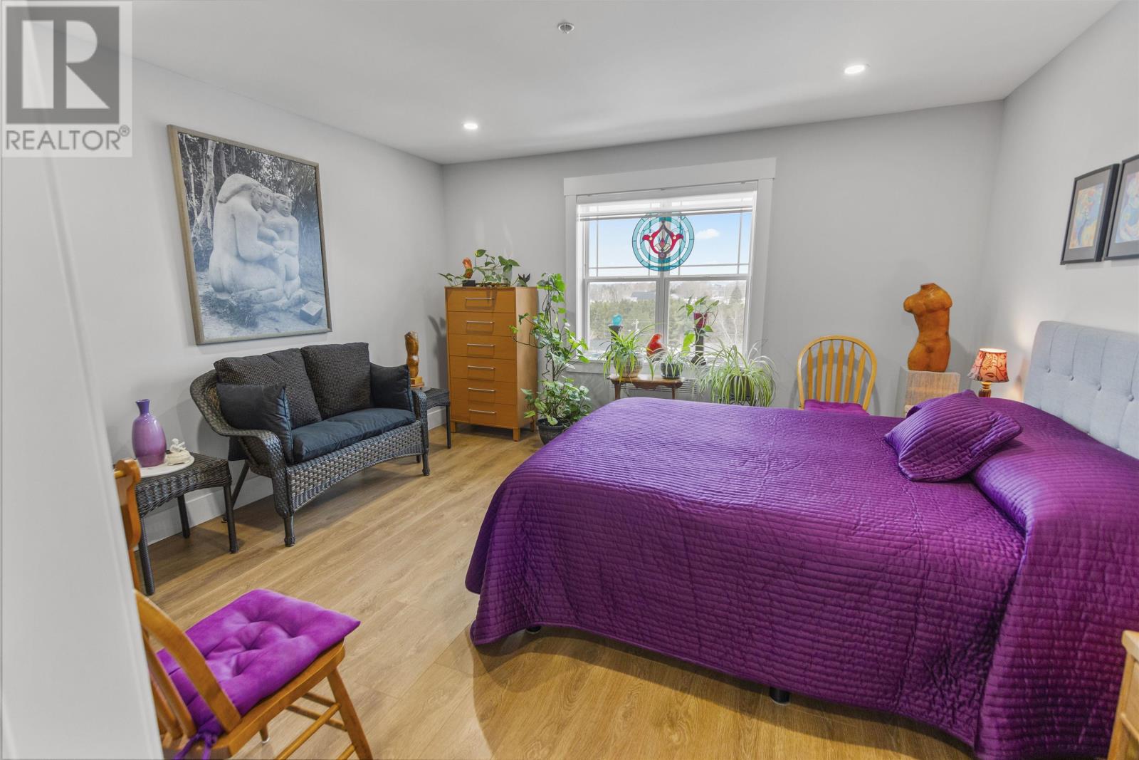 #403 18 Gilbert Drive - 10