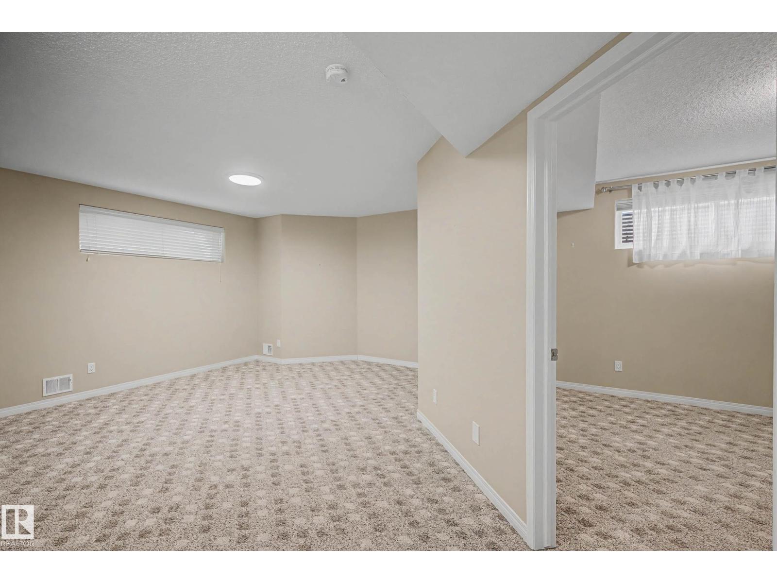 #6 2031 BRENNAN CR NW — photo 28