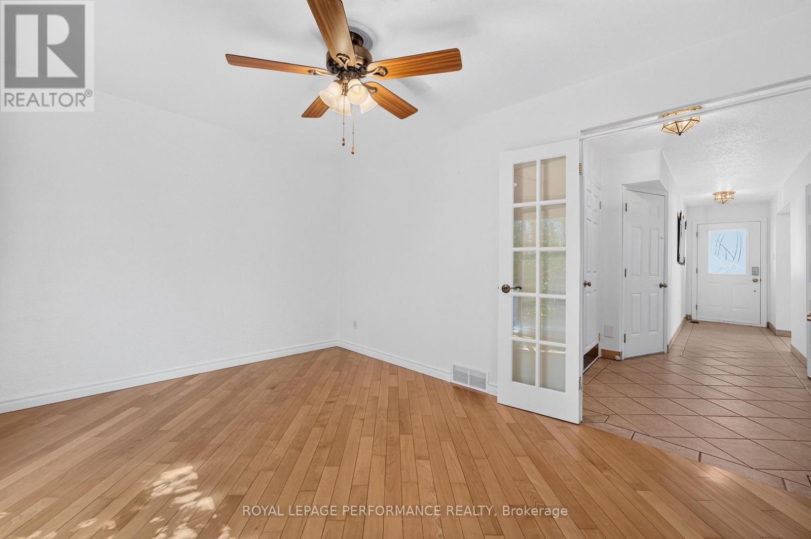 4 Bed, 3 Bath House for Sale in Ottawa – 2365 KEYSTONE COURT, Ottawa – MLS# X13465232 - Image 19