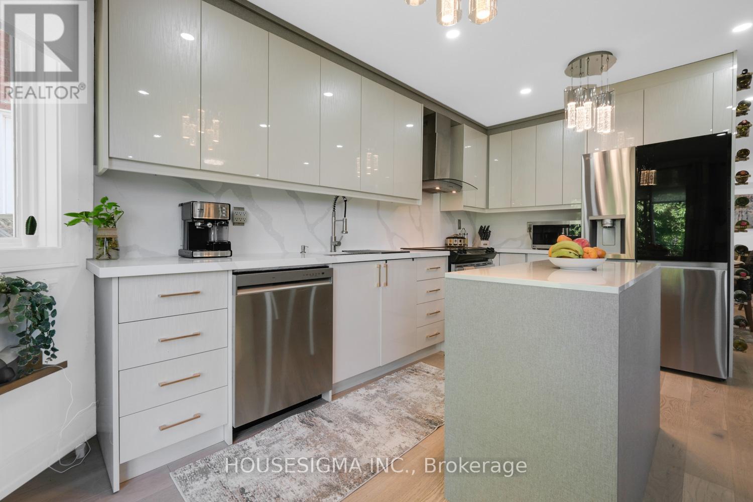 46 VENICE CRESCENT - 21