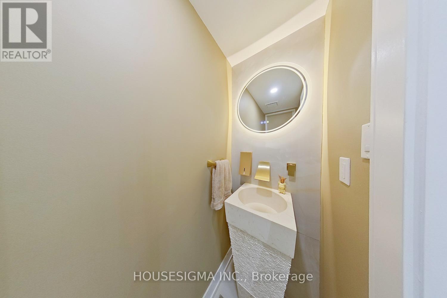 46 VENICE CRESCENT - 23
