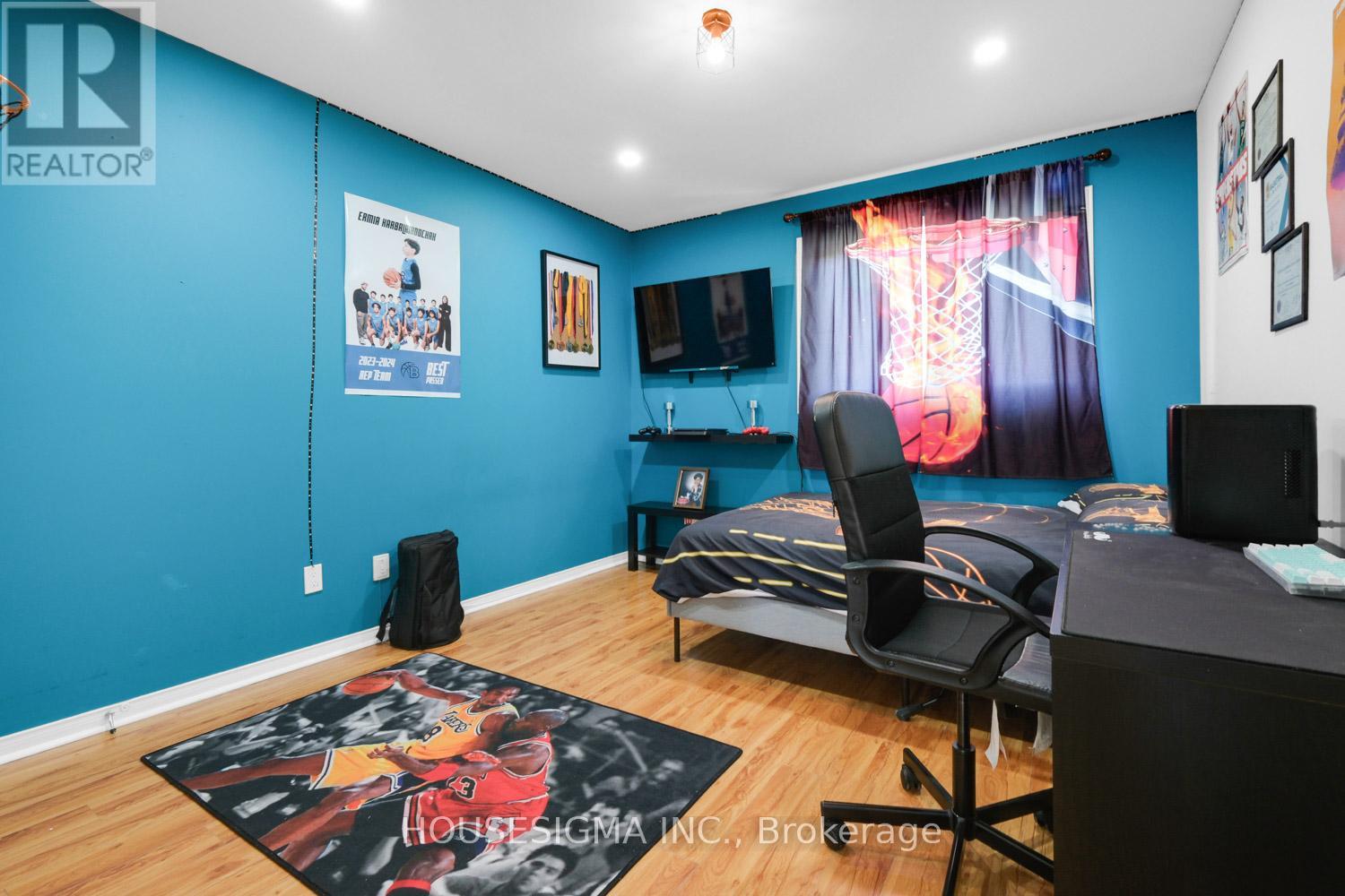 46 VENICE CRESCENT - 28