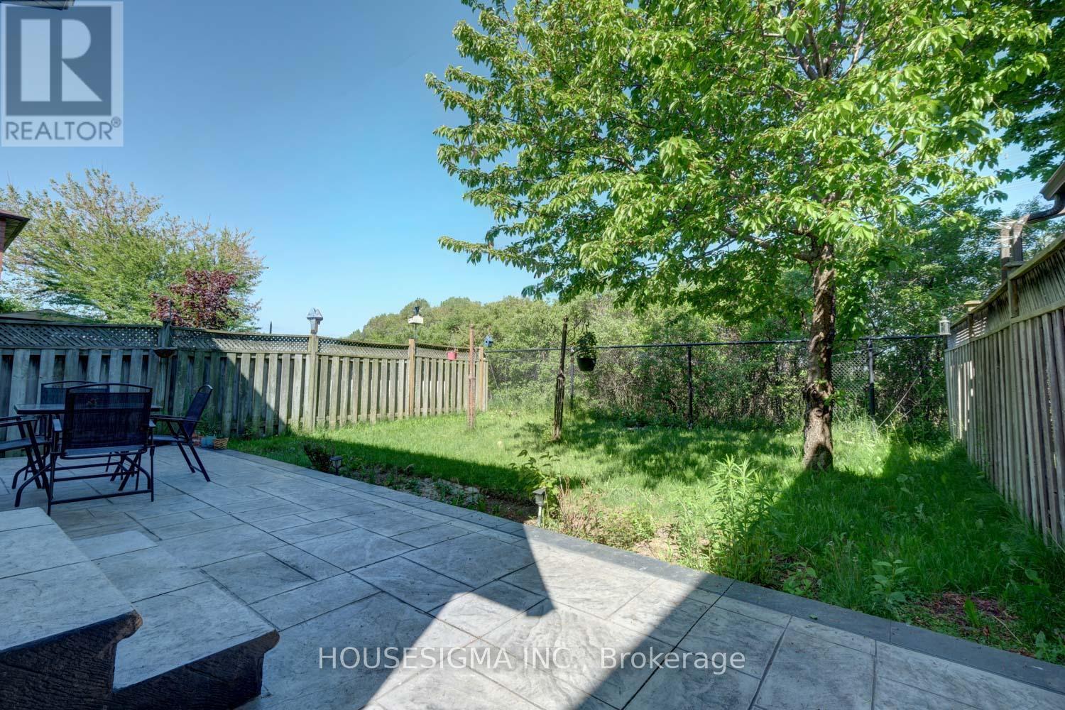 46 VENICE CRESCENT - 45