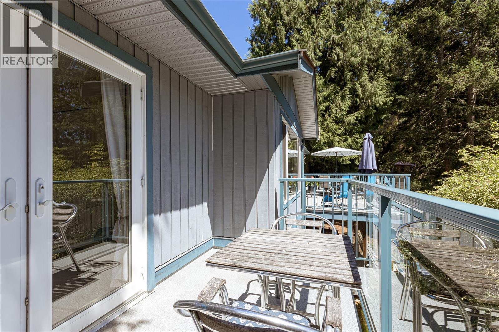 10885 Boas Rd, North Saanich