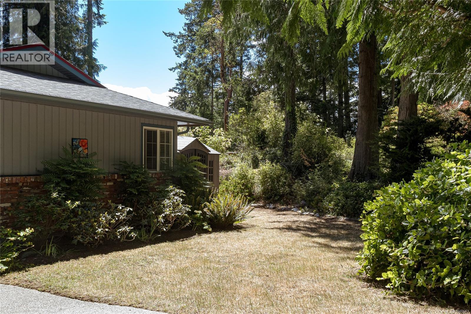 10885 Boas Rd, North Saanich