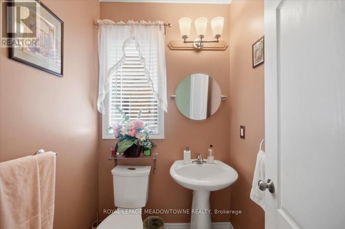 3 ST PHILIP COURT - 15