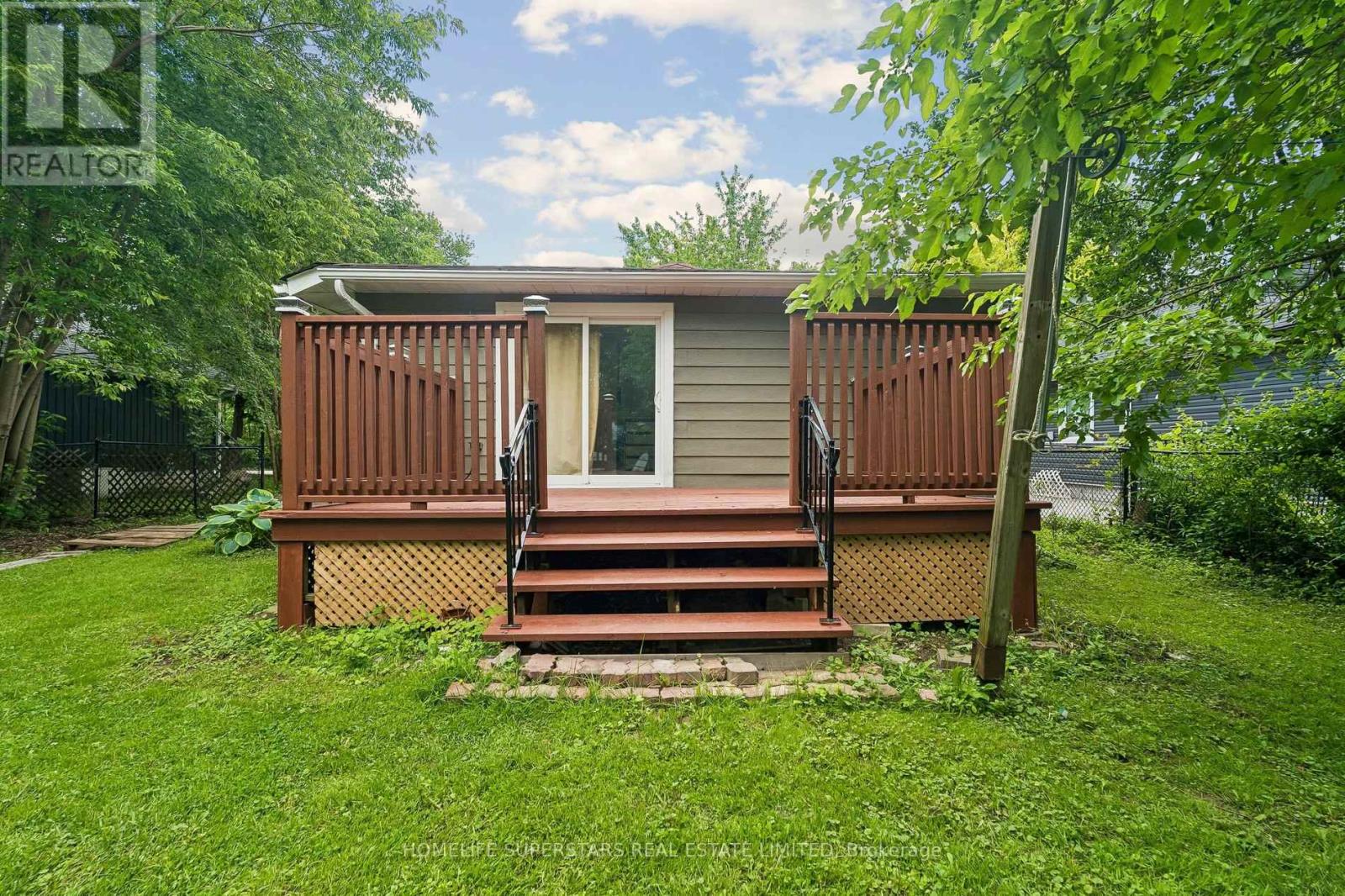 139 COOKS BAY DRIVE - 32